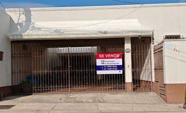 Vendo Casa Habitación de un Solo piso muy bien ubicada Col. San Jemo 1er Sector. Muy Céntrica pero a la vez privada.