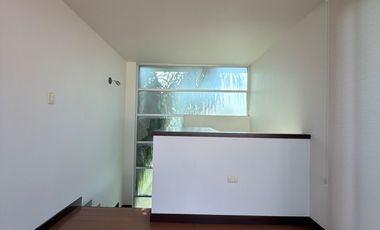 CASA EN RENTA EN RESIDENCIAL ALTA VISTA (3 RECAMARAS)