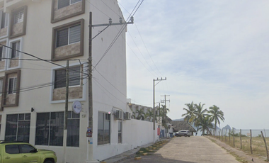 LV25-216 B3-73 HOTEL EN VENTA DE RECUPERACION BANCARIA Valentin Gomez Farias No. 1-A Mz. 35 Lt. 1, Colonia Melaque Centro, Cihuatlan, Jalisco.