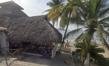 LV25-216 B3-73 HOTEL EN VENTA DE RECUPERACION BANCARIA Valentin Gomez Farias No. 1-A Mz. 35 Lt. 1, Colonia Melaque Centro, Cihuatlan, Jalisco.