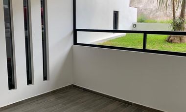 SE RENTA CASA EN LINDA VISTA (TRES MARIAS)