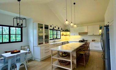 SOÑADA CASA ESTILO “FARM HOUSE” DE VENTA EN PUEMBO!!