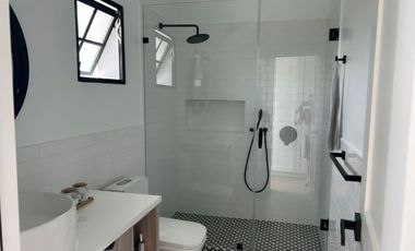 SOÑADA CASA ESTILO “FARM HOUSE” DE VENTA EN PUEMBO!!