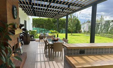 SOÑADA CASA ESTILO “FARM HOUSE” DE VENTA EN PUEMBO!!