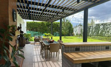 SOÑADA CASA ESTILO “FARM HOUSE” DE VENTA EN PUEMBO!!