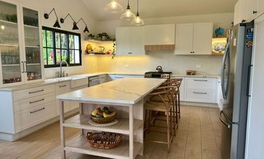 SOÑADA CASA ESTILO “FARM HOUSE” DE VENTA EN PUEMBO!!