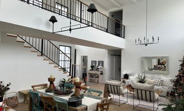 SOÑADA CASA ESTILO “FARM HOUSE” DE VENTA EN PUEMBO!!