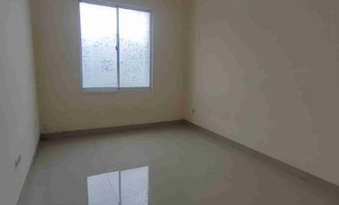 Rumah Cantik di Green Lake City, Cluster Amerika Latin, Tangerang