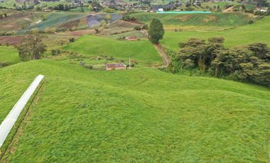 ¡ FINCA IDEAL PARA INVERTIR ! 5 CUADRAS EN LA UNION