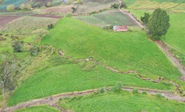 ¡ FINCA IDEAL PARA INVERTIR ! 5 CUADRAS EN LA UNION