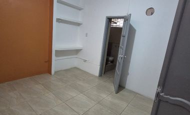 Departamento en Alquiler en Urdesa Norte,  Planta Baja,  4 Habitaciones, 3 Baños, Garaje,  Norte de Guayaquil.