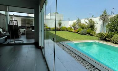 Casa Moderna de Dos plantas en Condominio Privado de 3 Casas