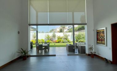 Casa Moderna de Dos plantas en Condominio Privado de 3 Casas