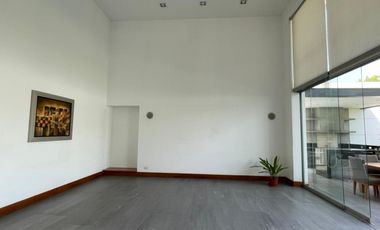 Casa Moderna de Dos plantas en Condominio Privado de 3 Casas