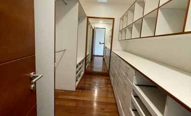 Casa Moderna de Dos plantas en Condominio Privado de 3 Casas