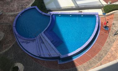 DEPARTAMENTO AMUEBLADO A LADO DEL PARQUE ALCALDE