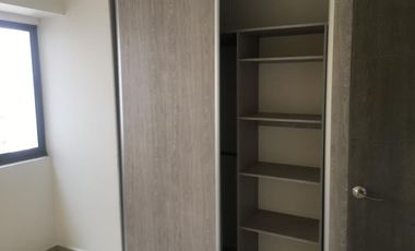 DEPARTAMENTO AMUEBLADO A LADO DEL PARQUE ALCALDE