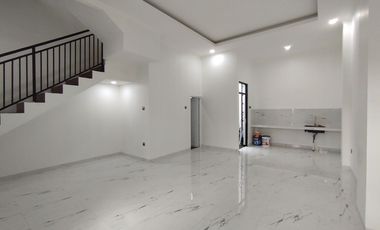 Rumah Tingkat Harga Merakyat Tetangganya Bersahabat