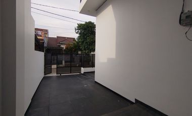 Rumah Tingkat Harga Merakyat Tetangganya Bersahabat