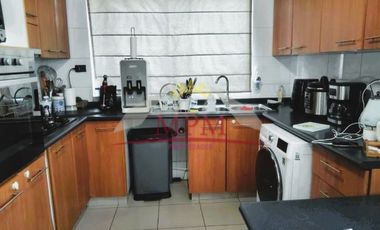 Venta Haras 1 Fuera de Condominio Puede ser Comercial Huechuraba