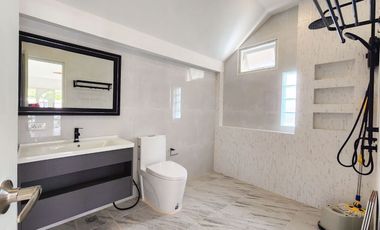 Renovated House for Sale in Hua Hin with Private Pool at Suksabai 1, Soi Hua Hin 102. Price 7.9 Million THB