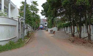 Di Jual Rumah Cantik 2 lantai di Taman Solo Cempaka Putih Promo