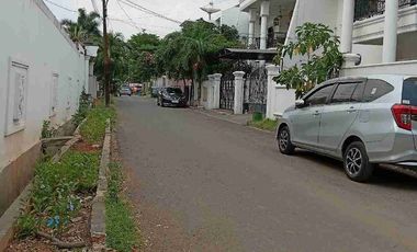 Di Jual Rumah Cantik 2 lantai di Taman Solo Cempaka Putih Promo