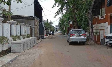 Di Jual Rumah Cantik 2 lantai di Taman Solo Cempaka Putih Promo