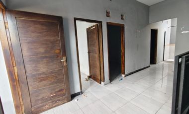 Dijual Rumah 2 Lantai Strategis Murah Tengah Kota 300Jtan Di Tambaksari Surabaya