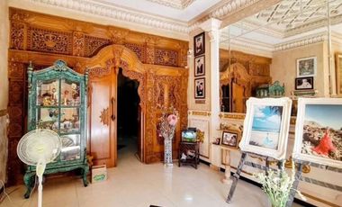 Dijual Rumah Harga Rugi Mewah 2 Lantai Dekat Masjid Al Akbar Kawasan Premium Di Perum. Kebonsari Elveka Surabaya