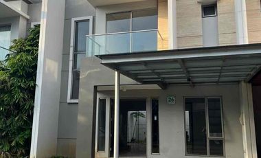 Sewa Rumah Golf Island PIK 8x20 (3+1 Kamar Tidur)