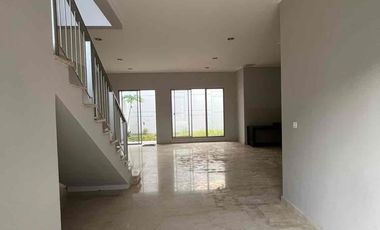 Sewa Rumah Golf Island PIK 8x20 (3+1 Kamar Tidur)