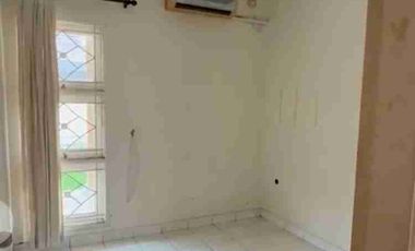 SEWA Rumah luas cocok buat kantor dan usaha di Griya Loka, BSD