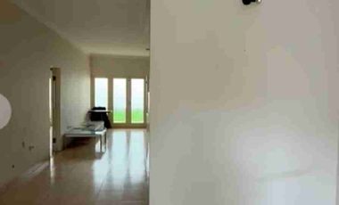 SEWA Rumah luas cocok buat kantor dan usaha di Griya Loka, BSD