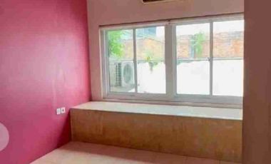 SEWA Rumah luas cocok buat kantor dan usaha di Griya Loka, BSD