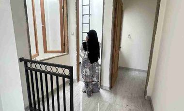 Rumah American Classic 2 Lantai Ready siap huni di Condet, Kramatjati – Jakarta Timur