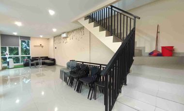 Ruko Huk 3 Lantai Baru Renovasi Dekat Mall Kelapa Gading