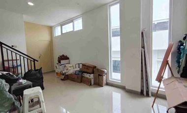 Ruko Huk 3 Lantai Baru Renovasi Dekat Mall Kelapa Gading