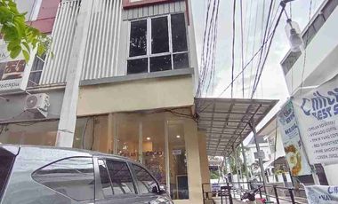 Ruko Huk 3 Lantai Baru Renovasi Dekat Mall Kelapa Gading