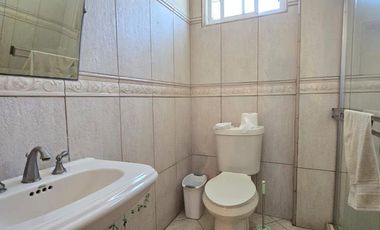 RENTA DE CASA DENTRO DE PRIVADA CAPISTRANO RESIDENCIAL AGUACALIENTE, TIJUANA