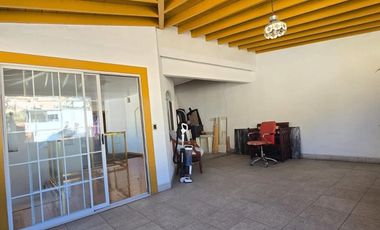 RENTA DE CASA DENTRO DE PRIVADA CAPISTRANO RESIDENCIAL AGUACALIENTE, TIJUANA