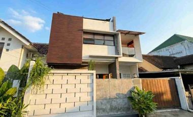 Rumah jln gn Salak kesambi Kerobokan Badung Bali