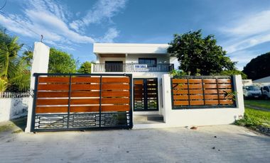 FOR SALE ELEGANT MODERN 2 STOREY HOUSE IN PARAÑAQUE