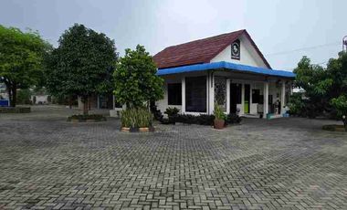 DIJUAL/DISEWAKAN TANAH BANGUNAN KOMERSIAL PABRIK PANDAAN PARKIRAN LUAS STRATEGIS