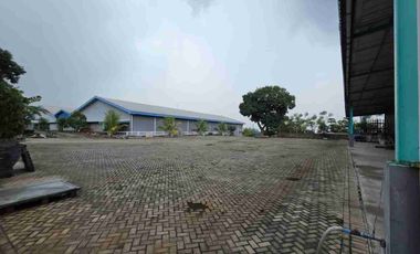 DIJUAL/DISEWAKAN TANAH BANGUNAN KOMERSIAL PABRIK PANDAAN PARKIRAN LUAS STRATEGIS
