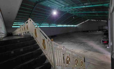 DIJUAL/DISEWAKAN TANAH BANGUNAN KOMERSIAL PABRIK PANDAAN PARKIRAN LUAS STRATEGIS