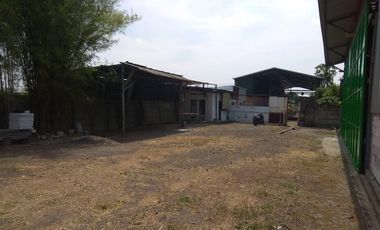 DIJUAL ATAU DISEWAKAN GUDANG STRATEGIS RAYA KEDAMEAN GRESIK