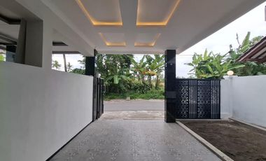 RUMAH SIAP HUNI DEKAT DARI PEREMPATAN TAJEM MAGUWOHARJO