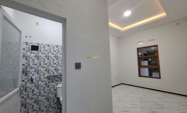 RUMAH SIAP HUNI DEKAT DARI PEREMPATAN TAJEM MAGUWOHARJO