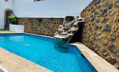 Casa en renta en cuernavaca en Fracc san Jerónimo de Ahuatepec . seguridad y alberca